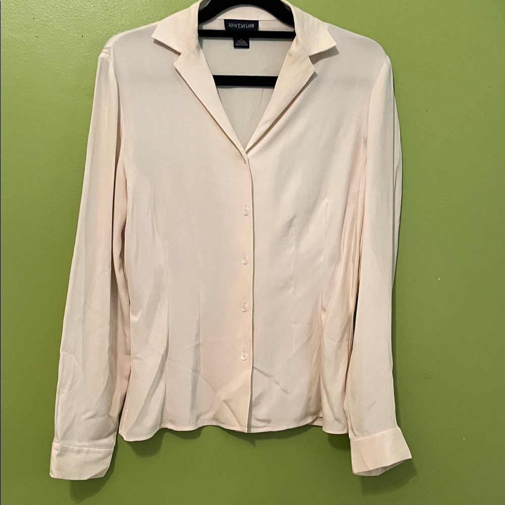 Ann Taylor Silk Blouse in Cream